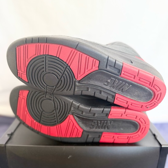 AUTHENTIC Jordan 2 Retro Alternate 87 size 9.5 834274-001 2016 PRE-OWNED - Picture 6 of 8